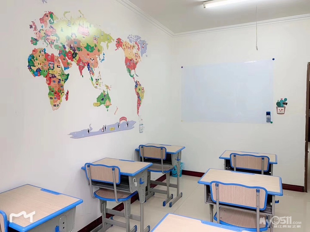 实验小学旁余福里小区晚托班转让 全部新装修完毕,设施齐全,两个教室