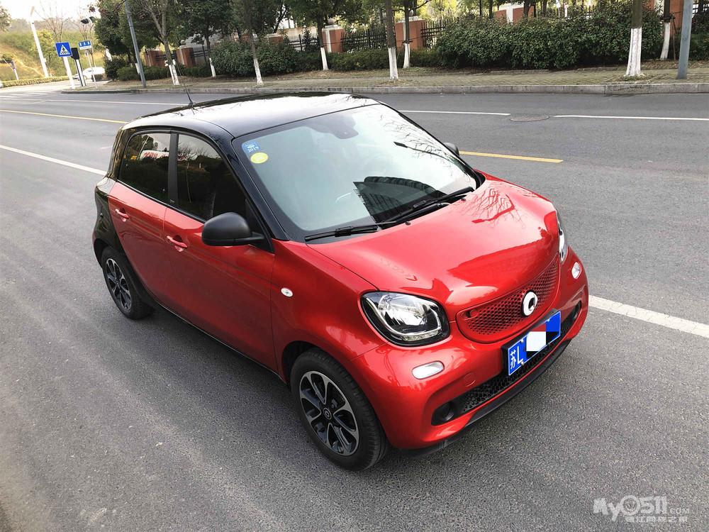 (已售 封贴)奔驰smart 2018年四门自动挡 超低油耗/停车无比方便/顶配