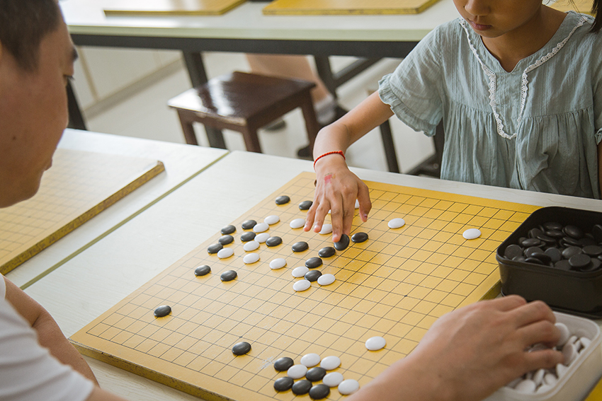 我们来猜猜看,这盘棋的结果?支持男孩or女孩?