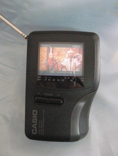 出一台本人自用的 卡西欧 手掌电视机(造型漂亮)9成新,价格绝对实在