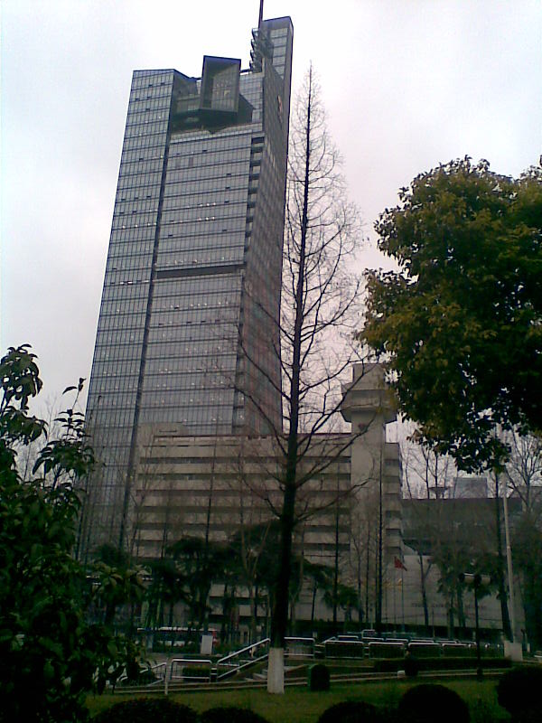 昨天去江苏卫视参加人间录制现场-----附本人和魔术师刘谦照片/69楼有