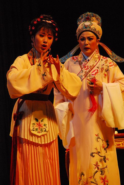 著名越剧演员萧雅来镇献演(剧照)