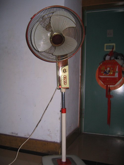 低价转让长城牌落地电风扇