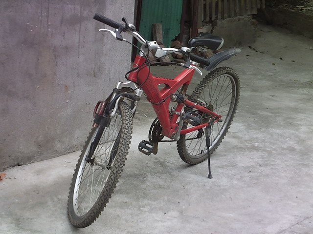 转让八成新的红色捷安特山地车一辆 (有照片)