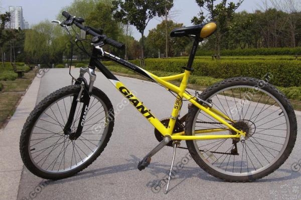 出捷安特熔岩530