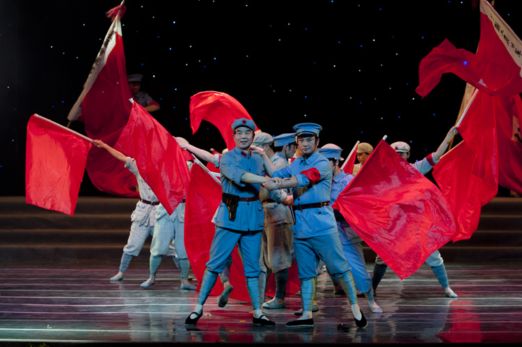 2011年文化嘉年华之唱响红色经典《井冈山》暨文化嘉年化活动开幕式