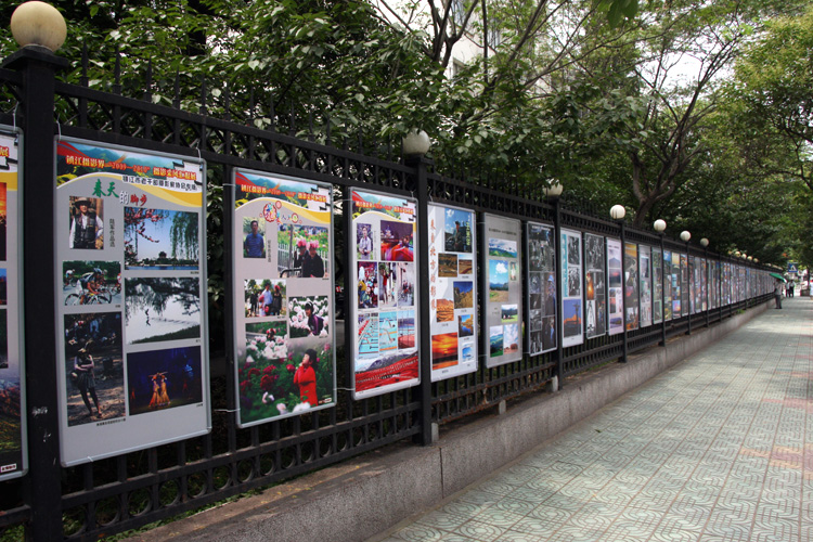 摄影作品展示板 1107011232a7c904838781f8e0.jpg