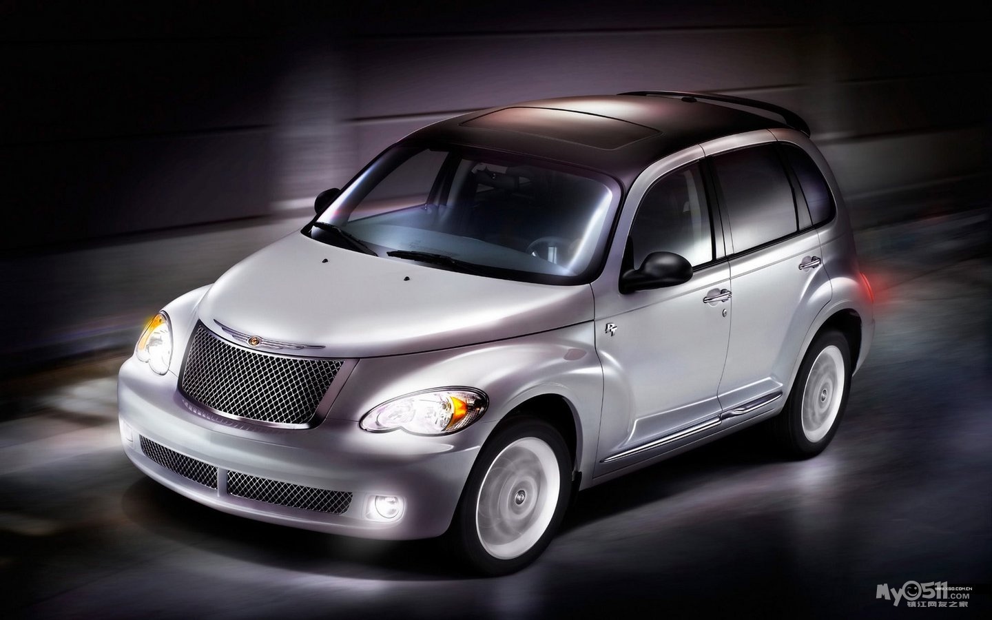 哇 怎么又这么可爱的复古车 比甲壳虫还可爱呢