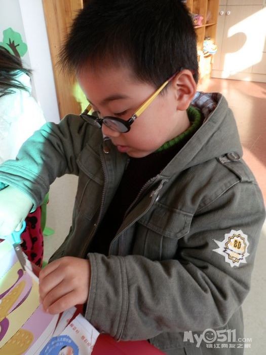 是你的小刘老师 1211121656b6e0167aac3808cb.jpg