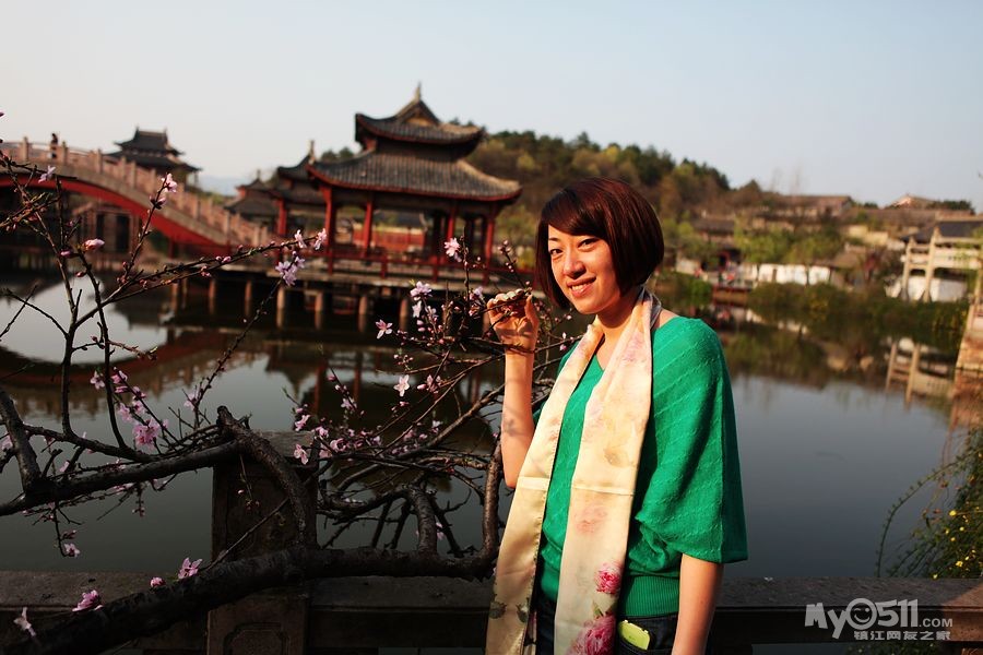 跟我去横店的美女们,来下pp哦