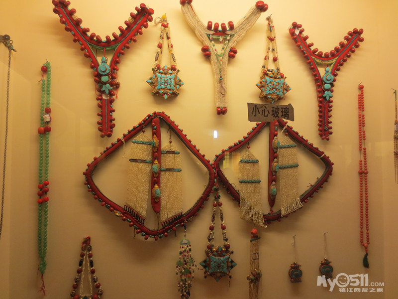 帕拉庄园女主人的饰品