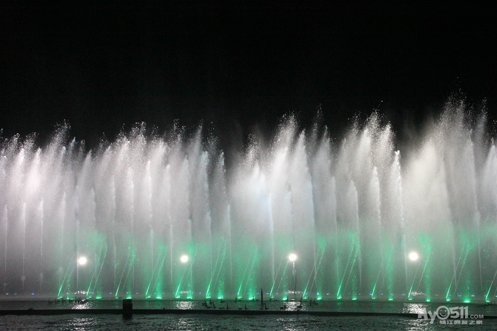 临汾润州园喷泉时间图片
