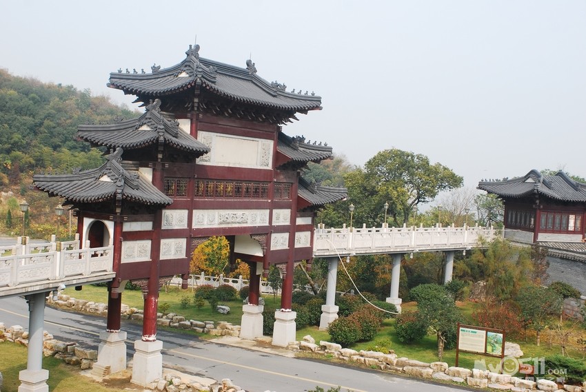 宁镇山脉之———镇江最高峰大华山 宝华山赏秋穿越之旅