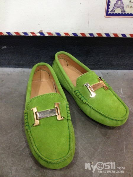 豆豆鞋是什么样式 14043018324683ea67bf3c75fc.jpg