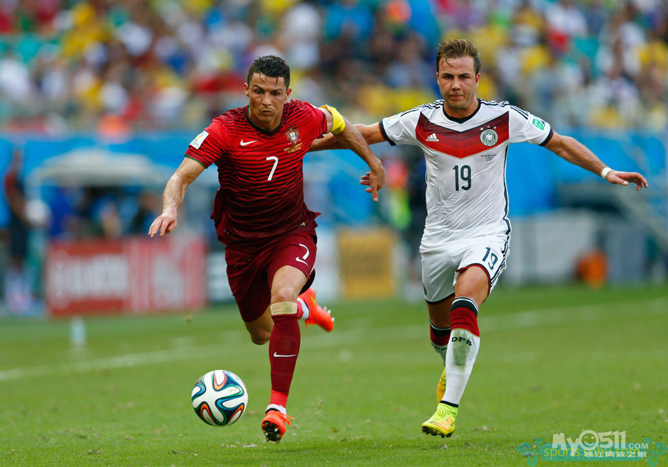 标题: 2014巴西世界杯 千幅现场大图定格精彩瞬间!