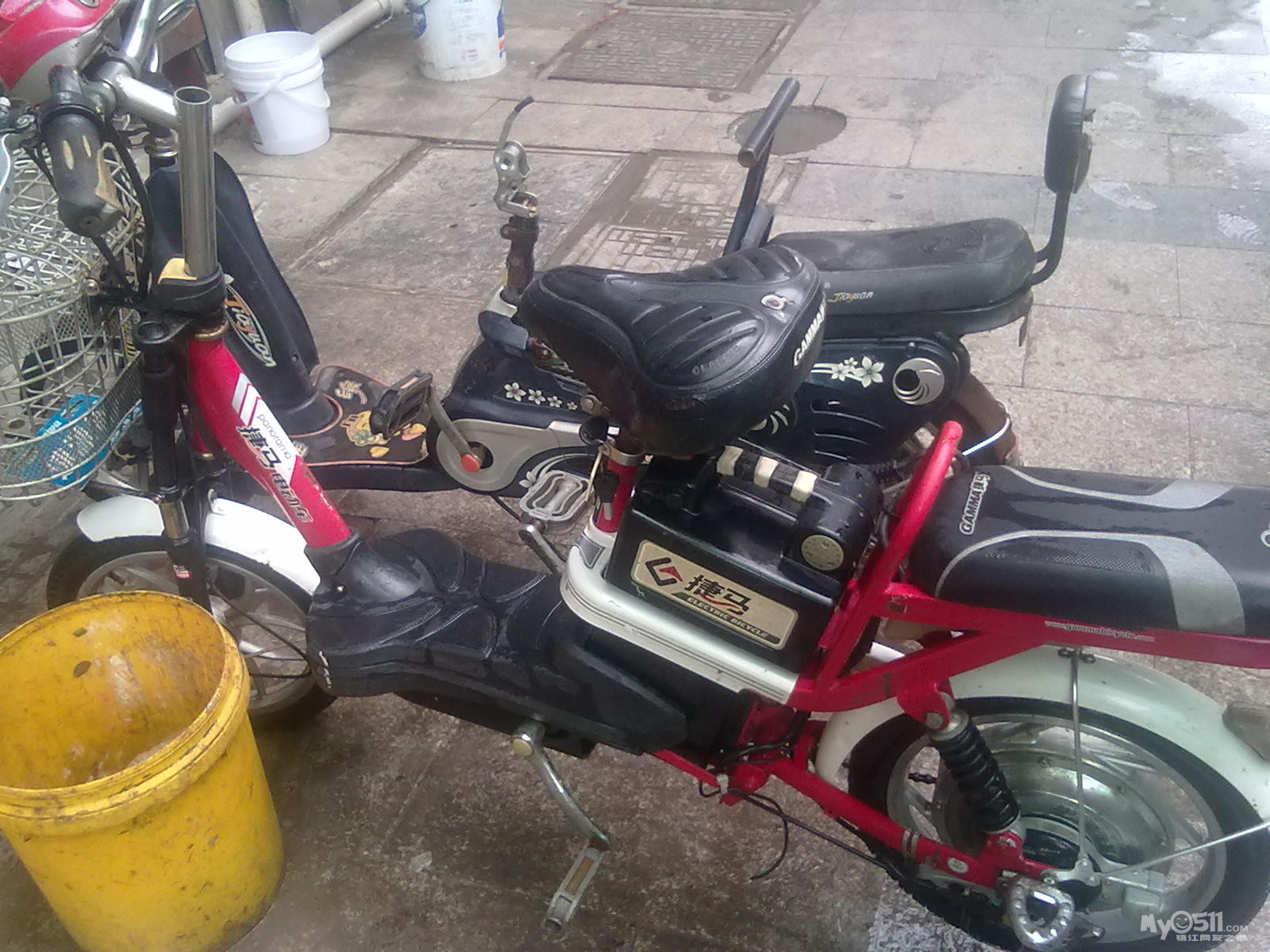 电动车的电池是质保一年吗 140702151356c3af10ffb9829a.jpg