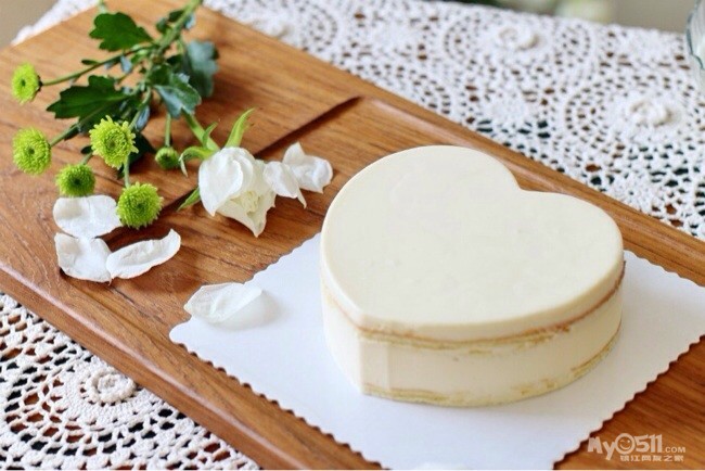 饮食男女 03 朵云出品(镜头里的故事——白色恋曲)  这个蛋糕是个