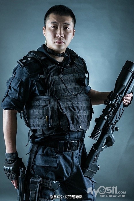 重庆特警婚纱照走红 - 婚姻生活 - 梦溪论坛 镇江,时事,招聘,求职