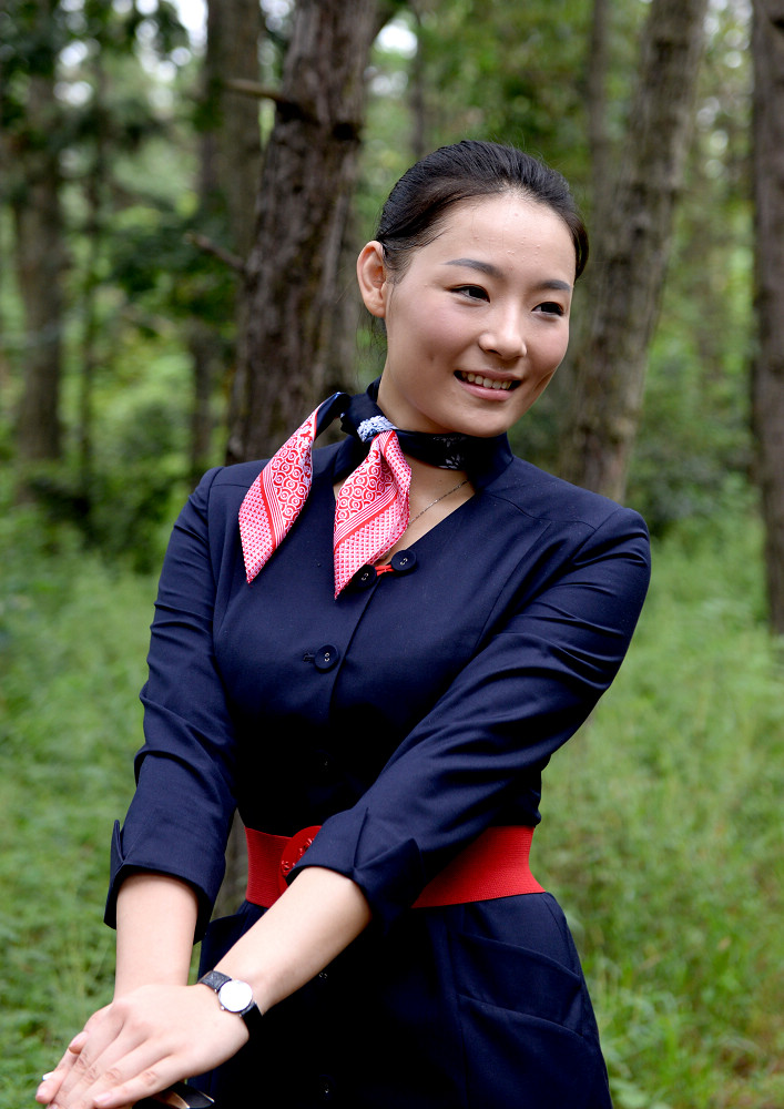 重伤之下外拍空姐模特