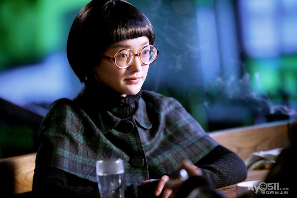 [心水影视剧之穿搭] 女人不坏里面的中性 朋克 风情 成熟 职业 女人