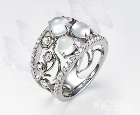 买钻石戒指推荐哪家店的 141116154794a870b577ef8b6a.png