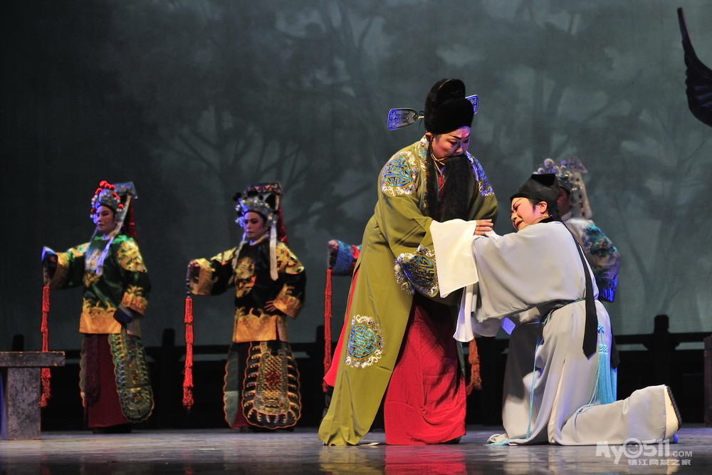 经典锡剧珍珠塔在地区影院公演