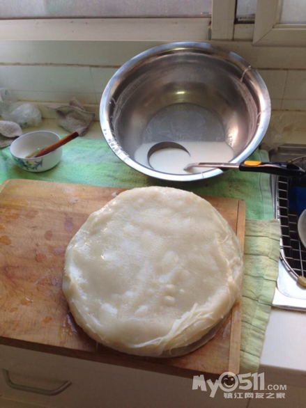 如何做手工面皮 150303173479734f0238b3a55f.jpg