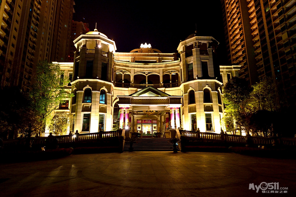 洛阳恒大绿洲夜景图片