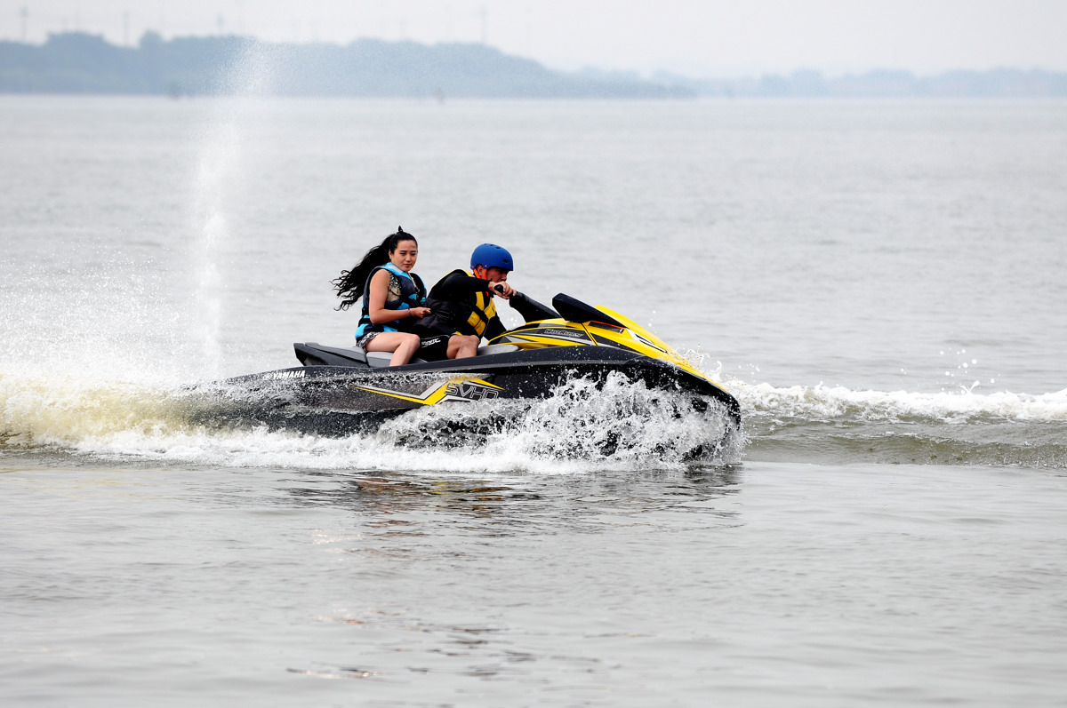 >>>2015.7.5《激情与速度》-北固湾摩托艇表演   
