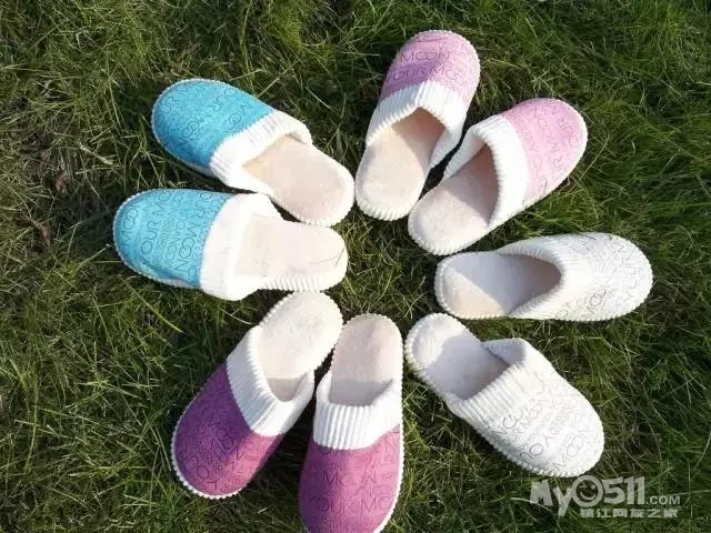 拖鞋是什么东西 1507151513fa10cb23af23fc2e.jpg