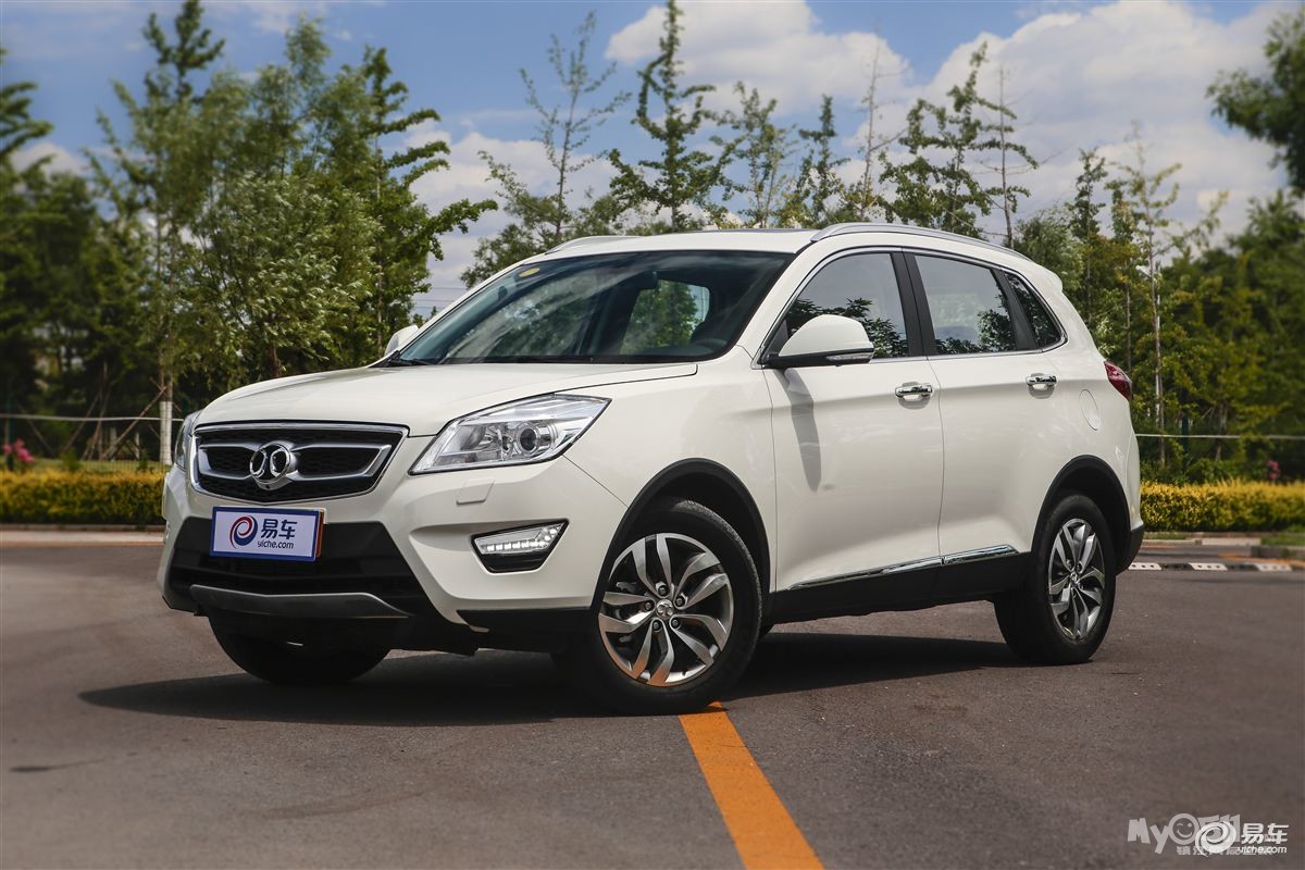 北汽绅宝2.0tx65 83800圆你suv梦想