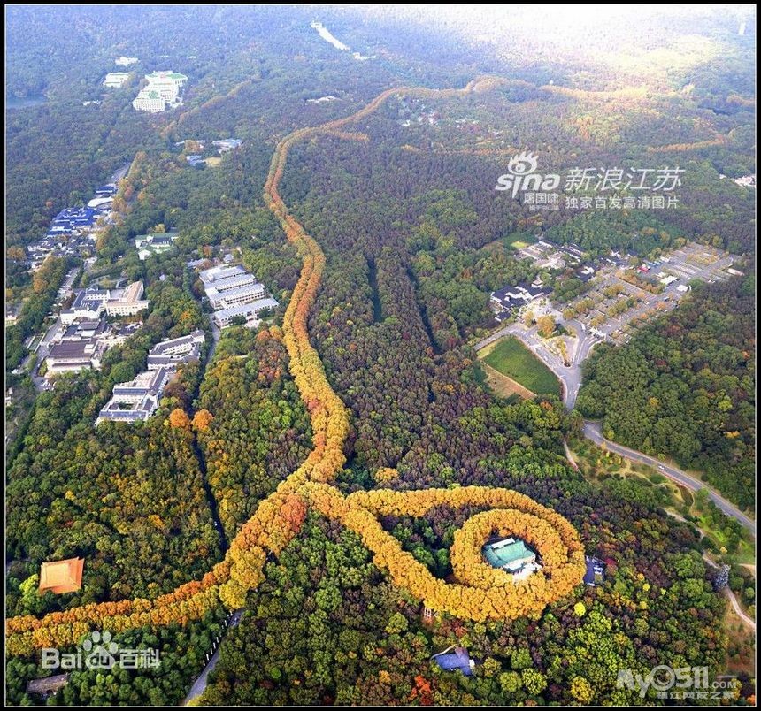 俯瞰南京美龄宫似蓝宝石 景观被赞为世界"最大最美项链".