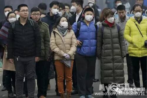 2015年12月,北京街头戴口罩的人群.(腾讯图片)