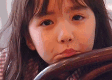 混血小美女tina现在长这样,很仙很有范,幸好没长残啊.