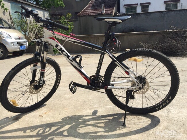 卖辆ucc德曼特2.0自行车,17寸!配置网上有,原价2898吧!现在1400出