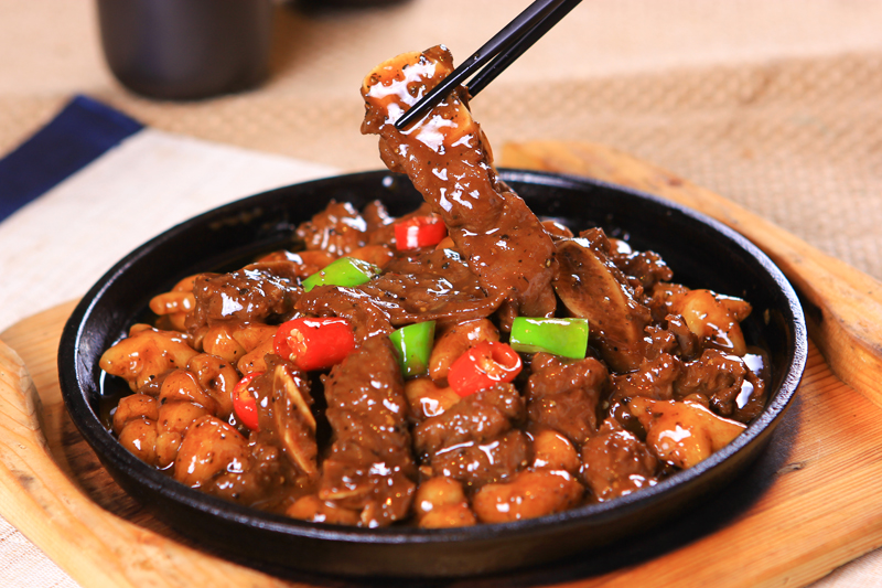 铁板黑椒牛仔骨