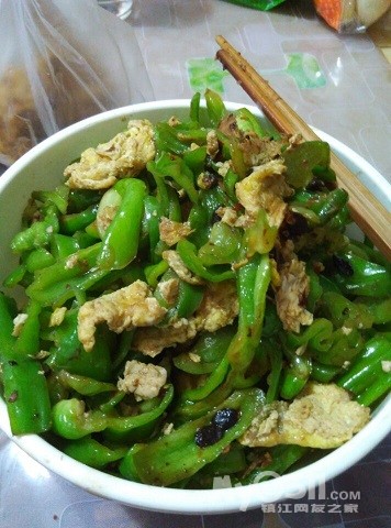 怎么炒青椒不呛人 1606120912555936a799a21fd0.jpg