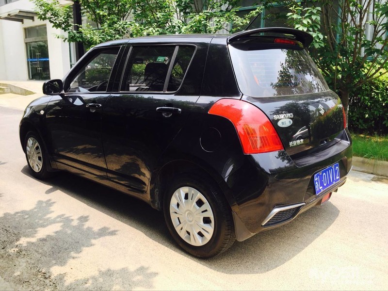 出售14年黑色手动雨燕