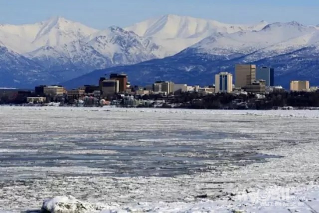 阿拉斯加州最大的城市安克雷奇(anchorage)緊接著在10月20日早晨