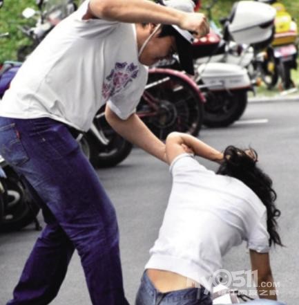 给老公打过的女人,你们还保持沉默吗?