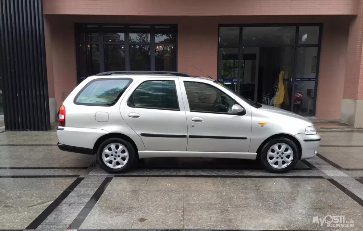 03 05年一手菲亚特周末风便宜卖      2005年3月上牌菲亚特周末风!