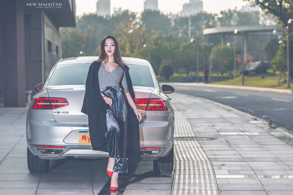 [车模福利图] 全新大众-迈腾商务端庄 冷艳车模高清来袭!