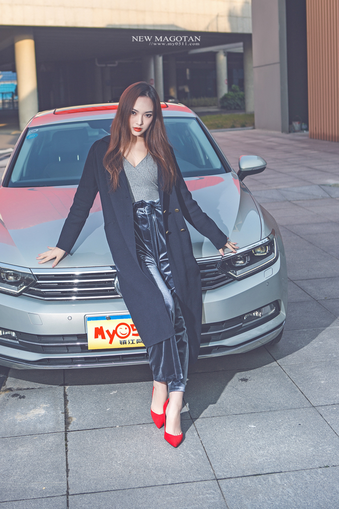 [车模福利图] 全新大众-迈腾商务端庄 冷艳车模高清来袭!