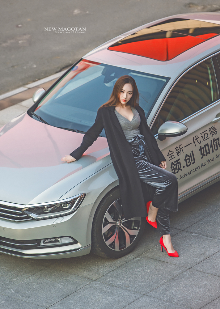 [车模福利图] 全新大众-迈腾商务端庄 冷艳车模高清来袭!