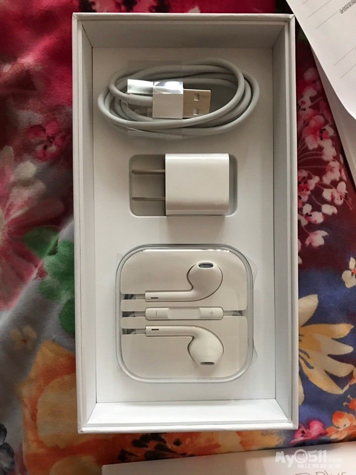 转让原装苹果6sp耳机一副