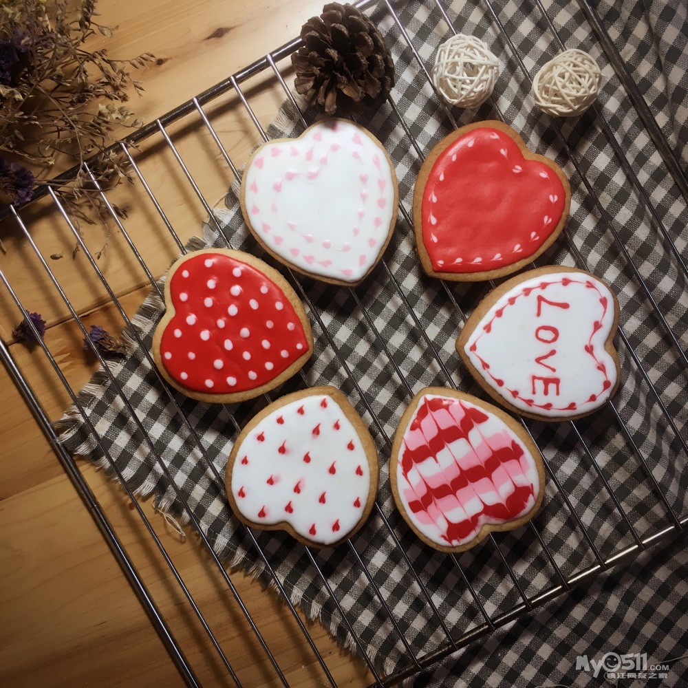 张小姐的 爱心糖霜饼干