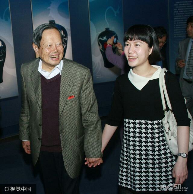 杨振宁遗产分割完毕,曾经如此恩爱如今翁帆只得一套别墅使用权?