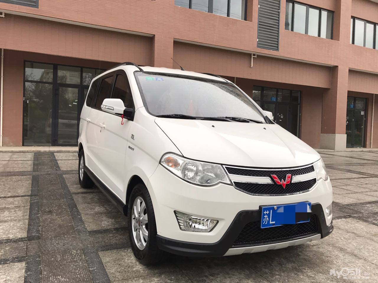 2015年1.5高配版本五菱宏光s