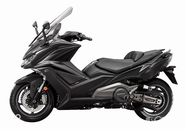 光阳ak550,赛艇400试驾会