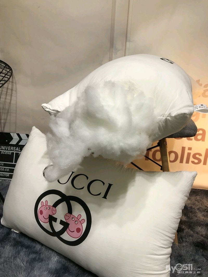 特价59元一对.需要床上用品可加微信to.